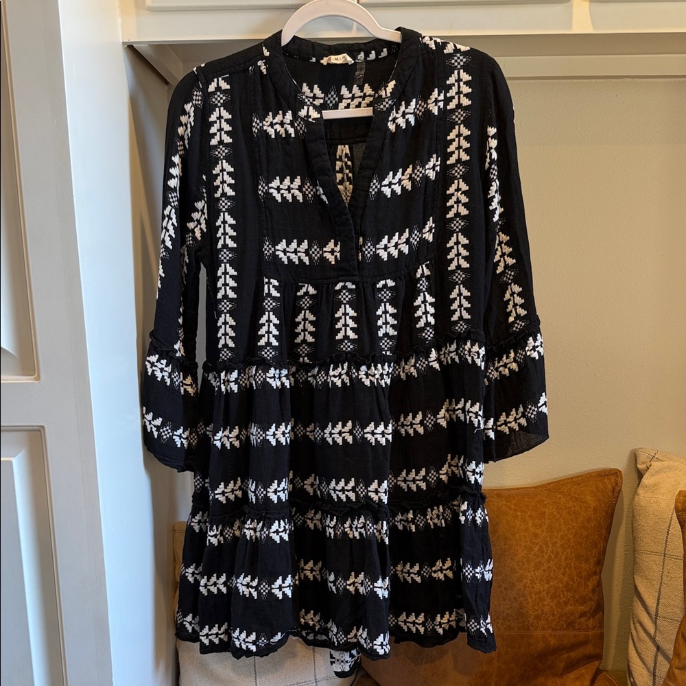 Elan Black and White Embroidered Swim Coverup Tunic